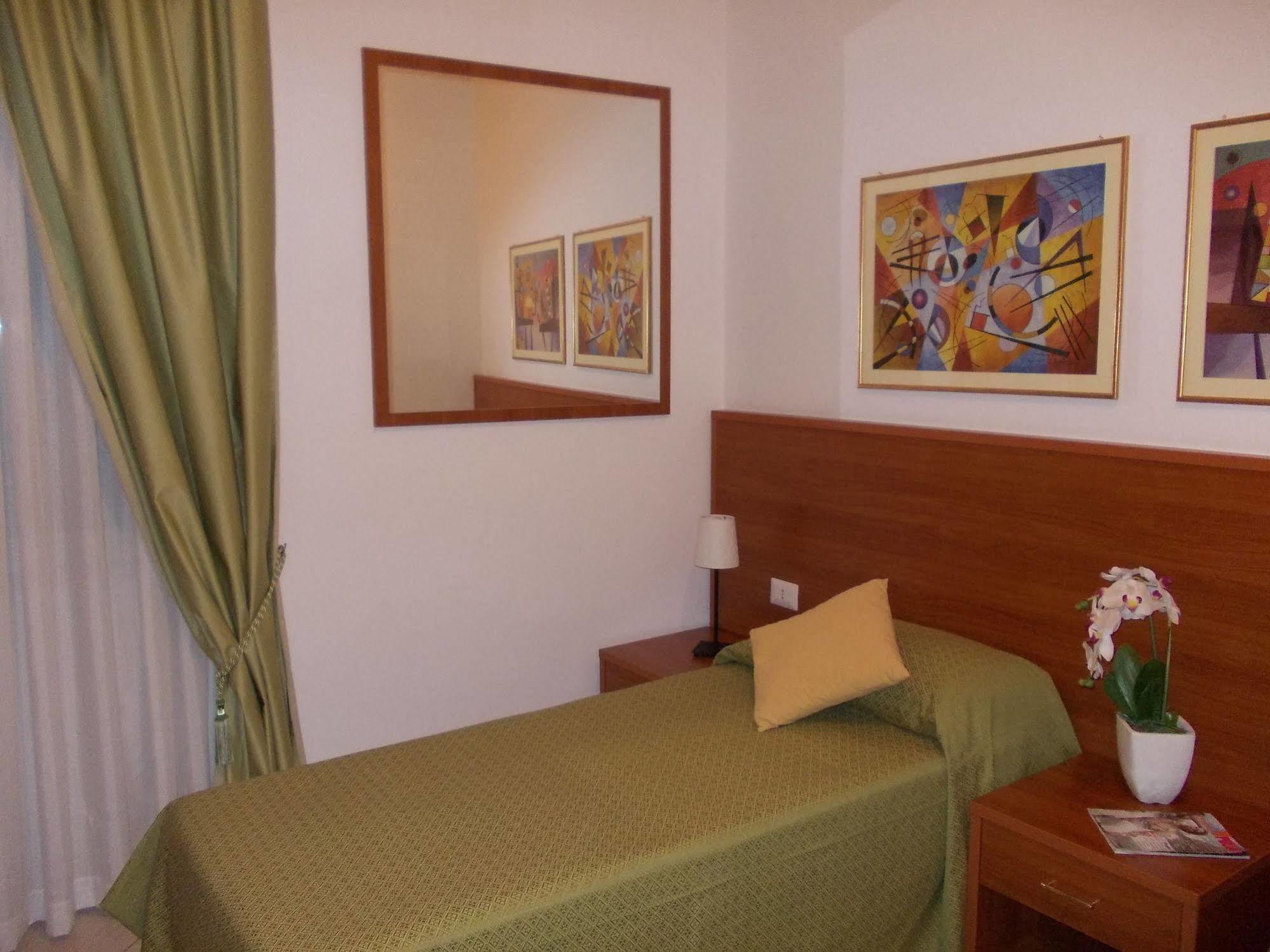 Hotel Solaria 3*