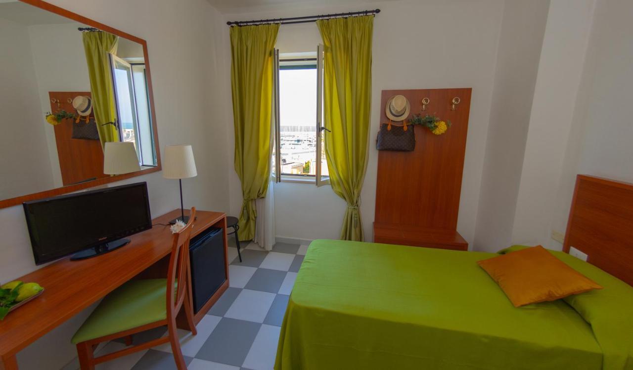 Hotel Solaria Rodi Garganico